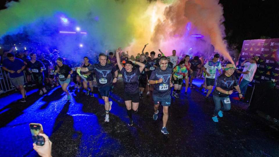 Un éxito la cuarta edición de la Carrera Vaquera Neón organizada por el Gobierno de Sonora